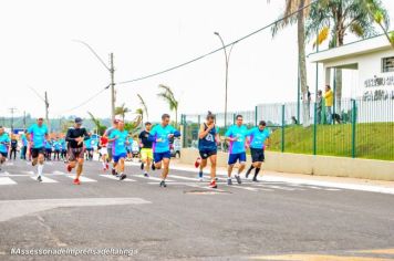 Foto - 1º Corrida Treino Outubro Rosa