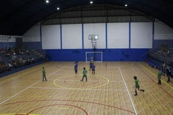 Foto - ENTREGA DA REVITALIZAÇÃO DA QUADRA DO GINÁSIO DE ESPORTES