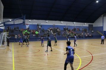 Foto - ENTREGA DA REVITALIZAÇÃO DA QUADRA DO GINÁSIO DE ESPORTES