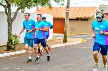 Foto - 1º Corrida Treino Outubro Rosa