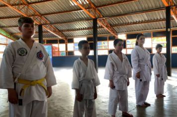 Foto - [KARATE DE ITATINGA PROMOVE EXAME DE FAIXA