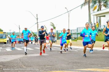 Foto - 1º Corrida Treino Outubro Rosa