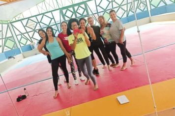 [AULAS DE YOGA NO CLUBE CIEEL]