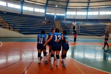 [MODALIDADE DE VOLEIBOL FEMININO REPRESENTA ITATINGA EM COPA VOLEIBOL ASSOCIAÇÃO ATLÉTICA BOTUCATUENSE]